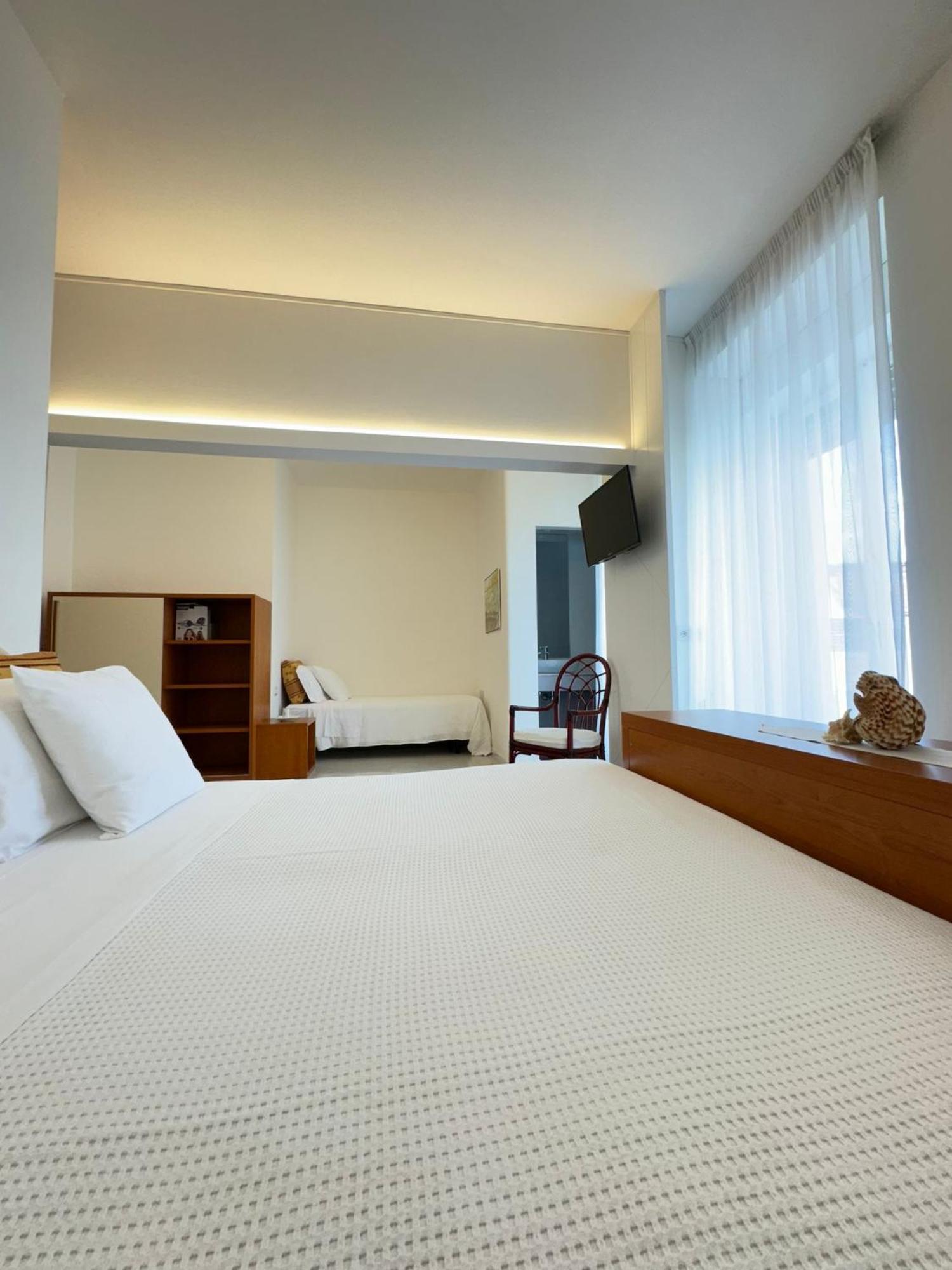 Hotel Pinocchio Cattolica Zimmer foto